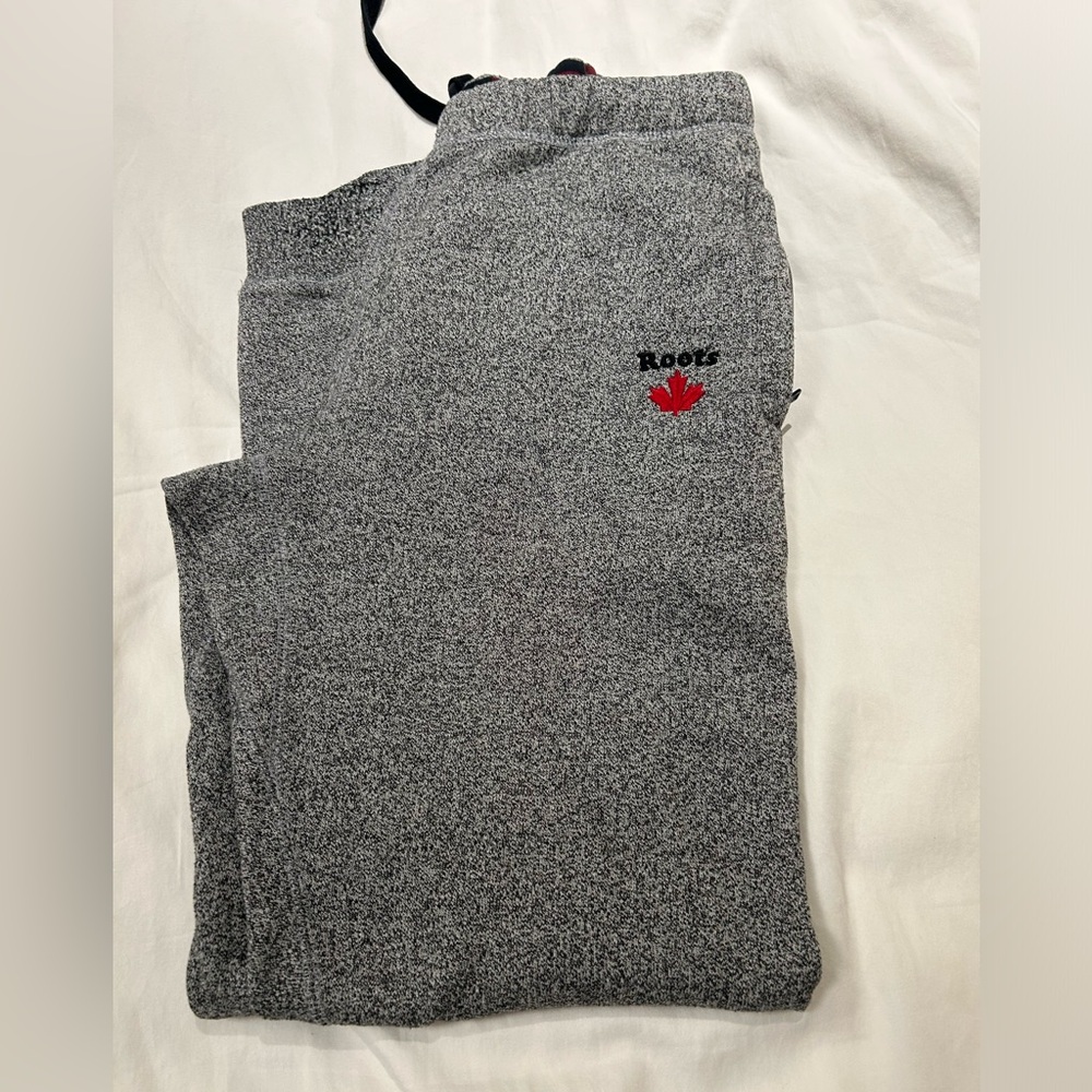 Roots men’s sweatpants